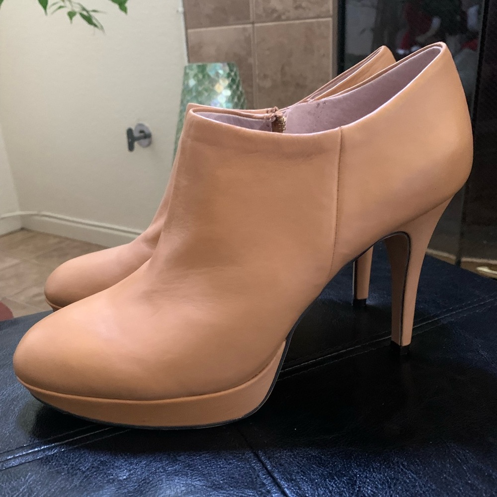 Size 9, Nude Ankle Boots